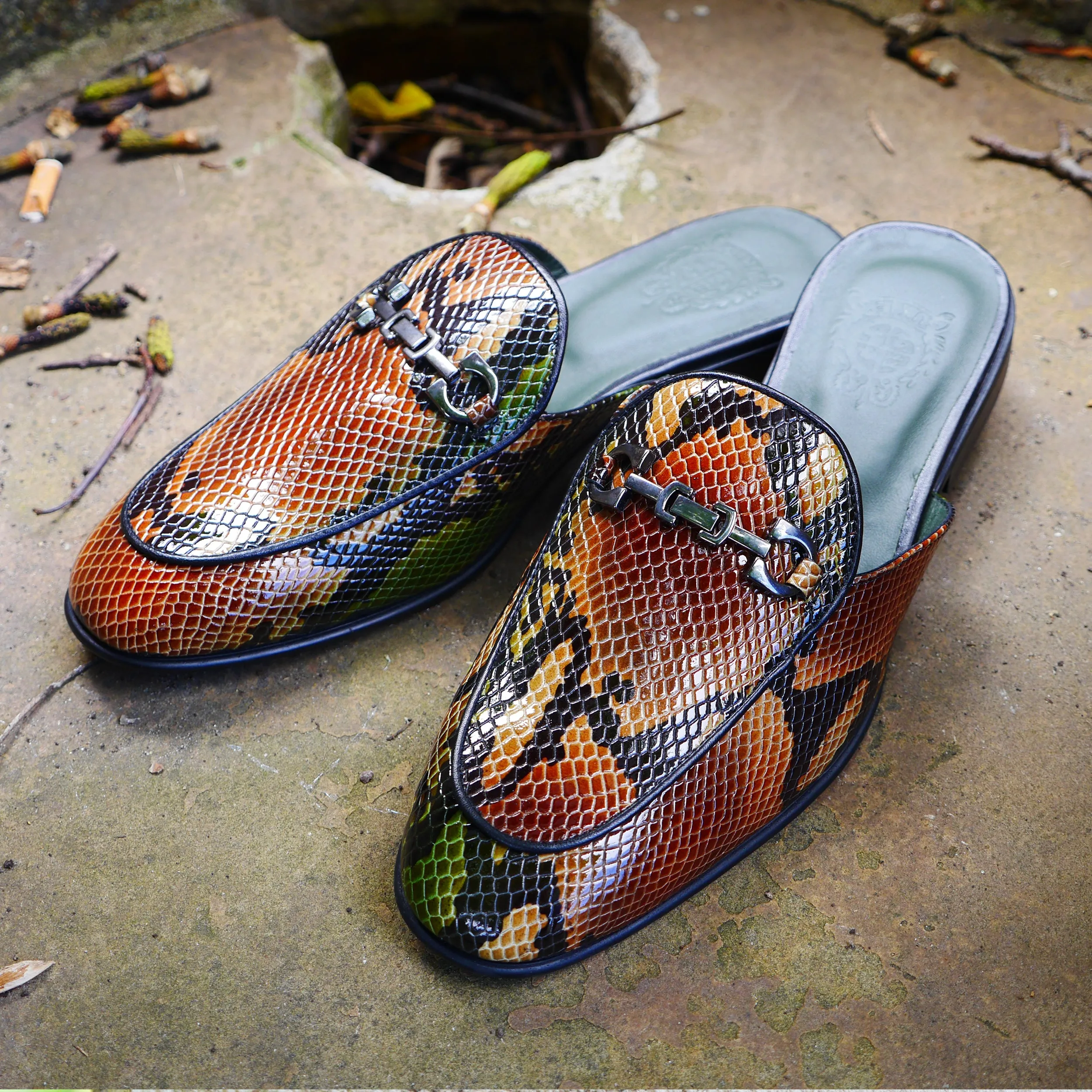 6618 - Snake Skin Print Leather Mule