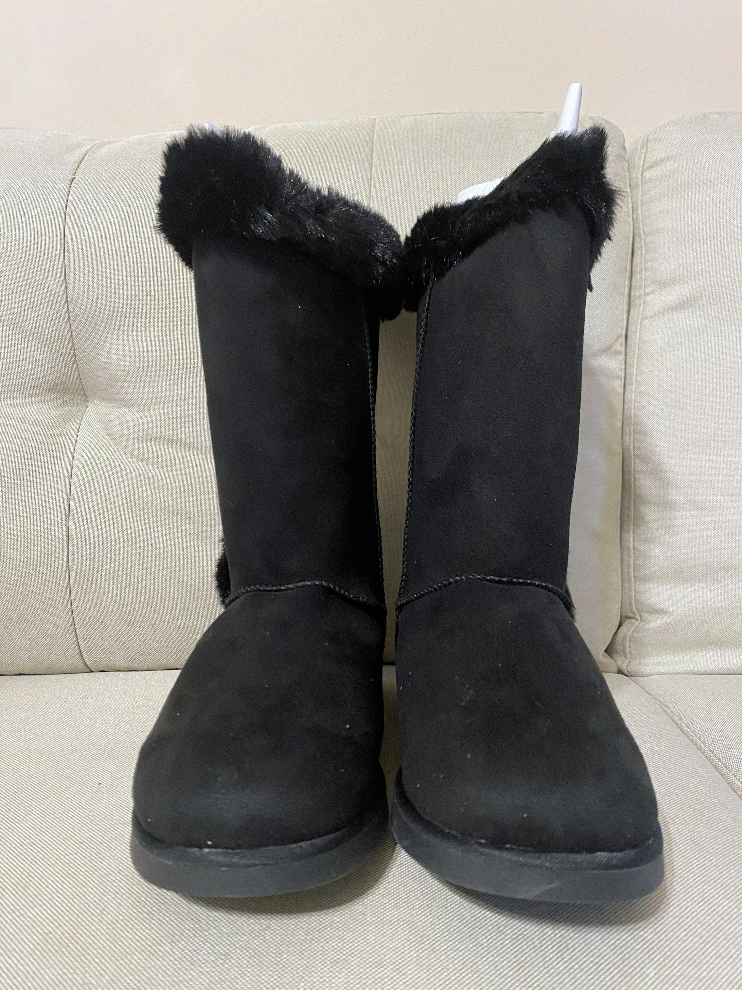 Juicy Couture Boots size 9 NWT